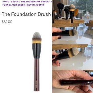 Kevyn Aucoin The Foundation Brush